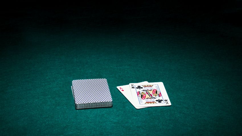 The Basics of Playing Oasis Poker: What’s Different?