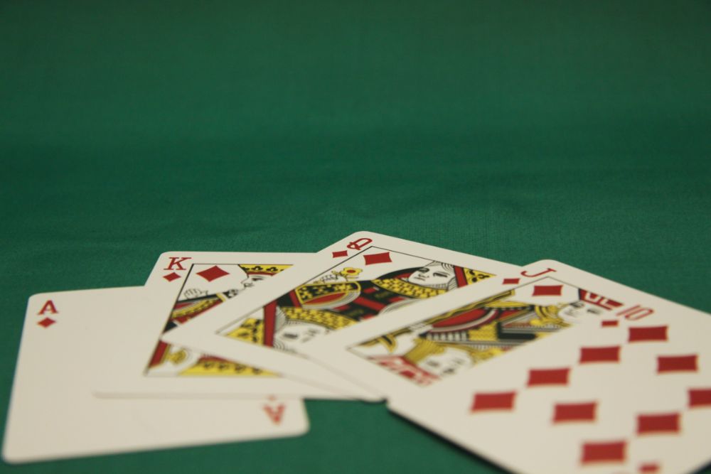 Baccarat Banque Rules and Tactics